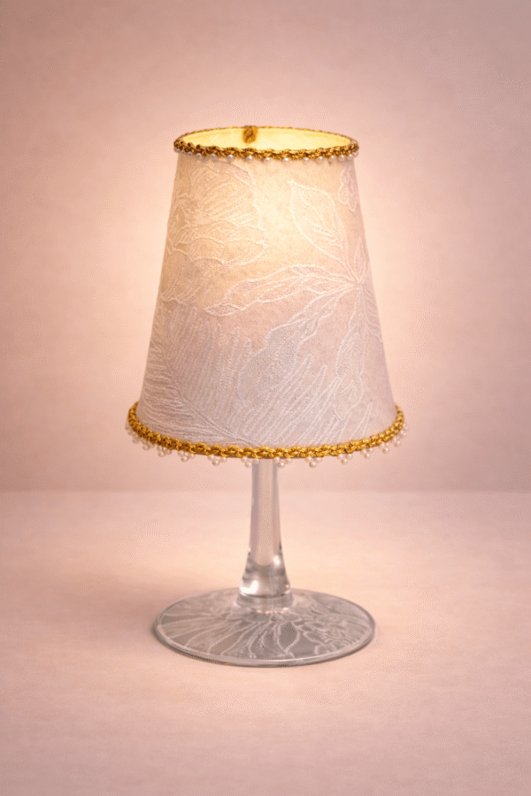Lamparita Ivory Gold Lace