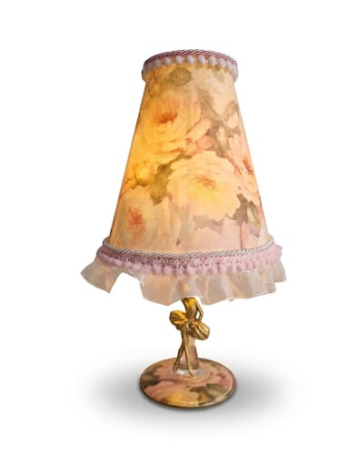 Lámpara de Mesa con Figura de Bailarina y Pantalla Floral Elegante