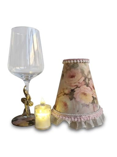 Lámpara de Mesa con Figura de Bailarina y Pantalla Floral Elegante